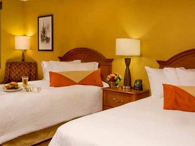 Hilton Garden Inn Scottsdale Old Town Exterior foto