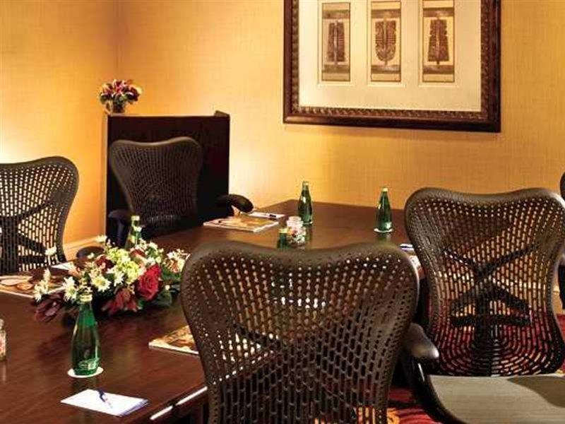 Hilton Garden Inn Scottsdale Old Town Exterior foto